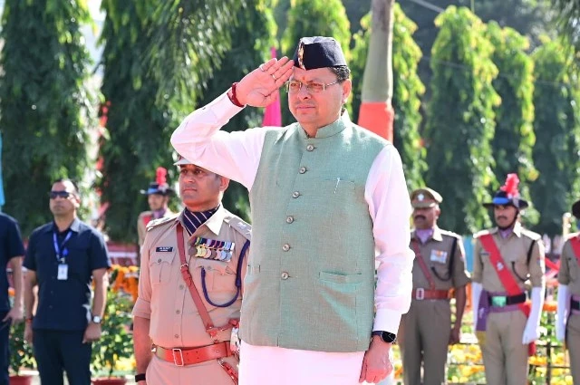 पुलिस स्मृति दिवस सीएम धामी ने शहीद जवानों को दी श्रद्धांजलि