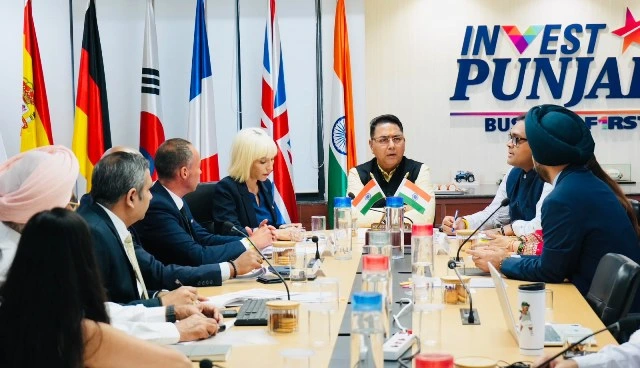ब्रिटिश निवेशकों को पंजाब में निवेश का न्योता - अमन अरोड़ा