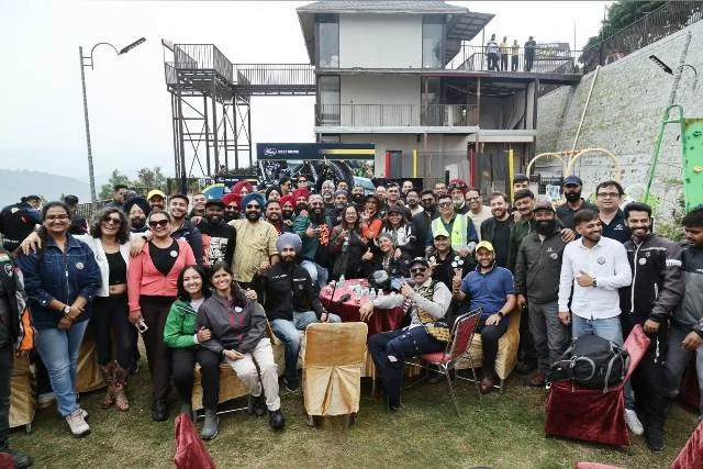 ब्रेकफास्ट राइड में बाइकर्स का जमावड़ा, नई तकनीक का लाइव डेमो