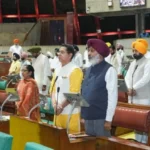विधानसभा में दिवंगत शख्सियतों को श्रद्धांजलि अर्पित