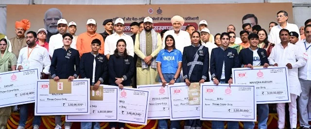 सीएम सैनी ने पदक विजेताओं को किया सम्मानित